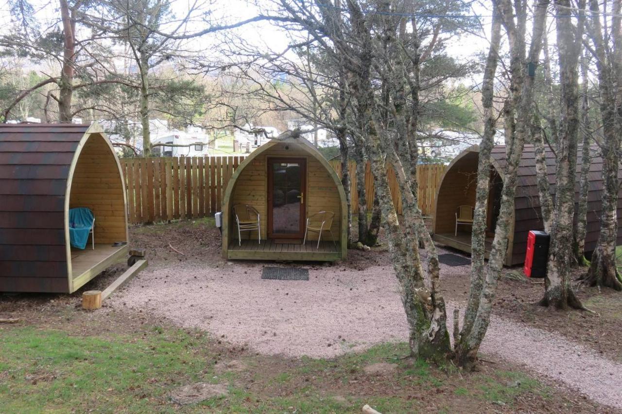 Pine Marten Bar Glenmore Pods Aviemore Dış mekan fotoğraf
